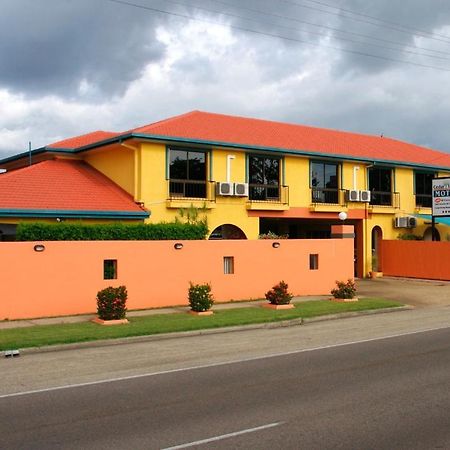 Cedar Lodge Motel Таунсвилл Экстерьер фото